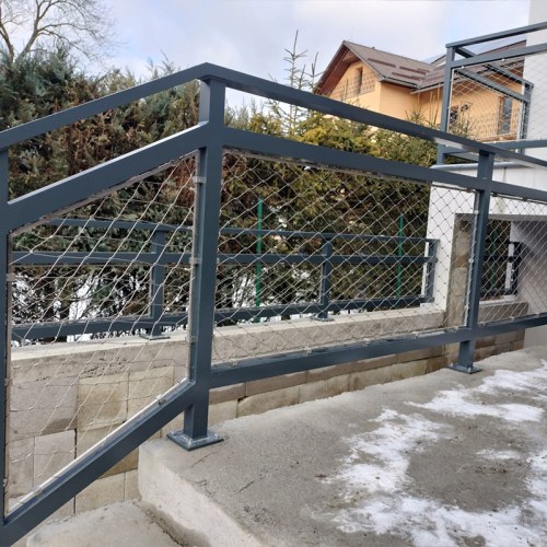Výplne zábradlí lankovou sieťou - Rodinný dom Orava