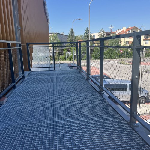 Výplne zábradlí lankovou sieťou - Šport aréna Malacky