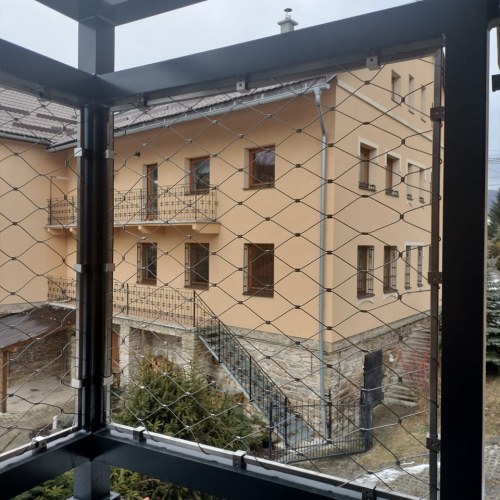 Výplne zábradlí lankovou sieťou - Rodinný dom Orava